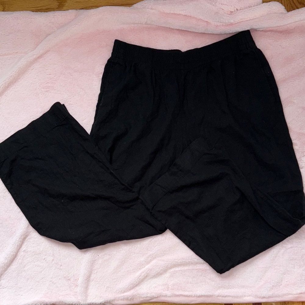 Old Navy Black Wide-Leg Pants ** Bundle 5+ items and name your offer!!! 💖💞